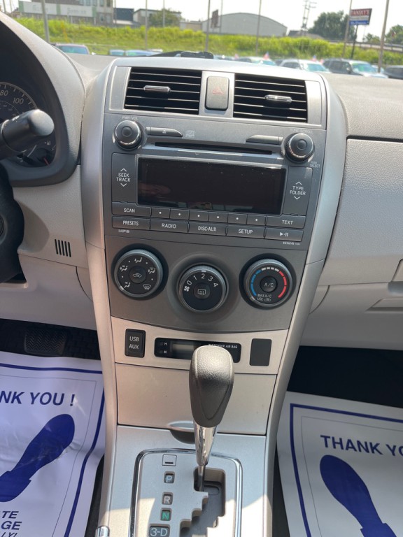 2011 Toyota Corolla Image 10