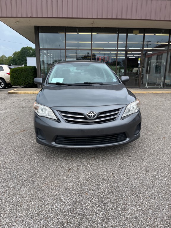 2013 Toyota Corolla Image 2