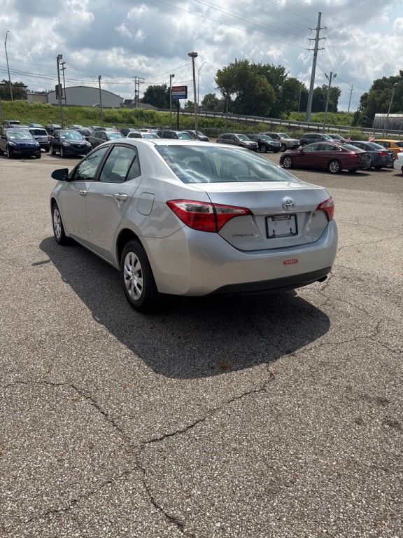 2015 Toyota Corolla Image 4