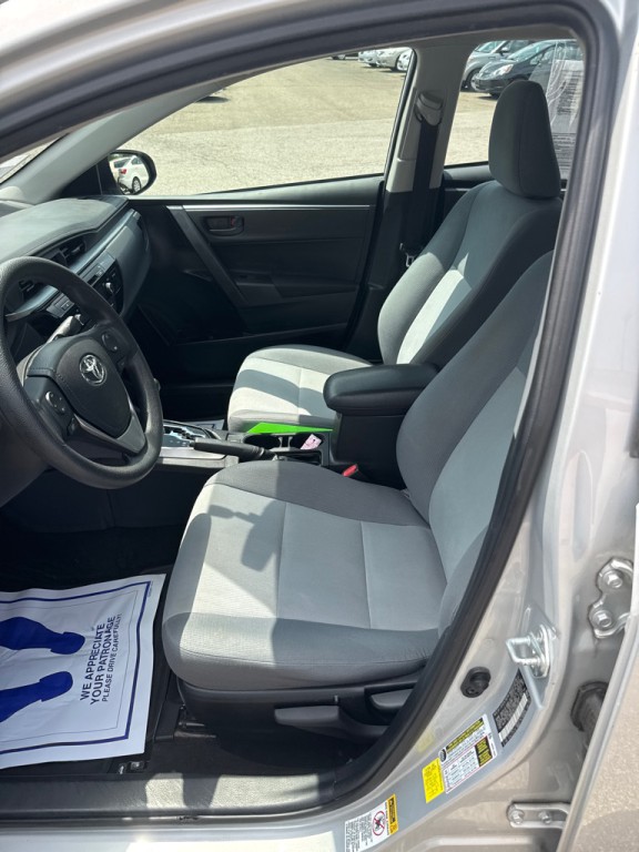 2015 Toyota Corolla Image 9