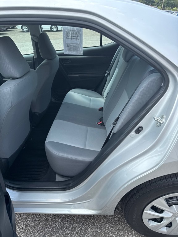 2015 Toyota Corolla Image 10