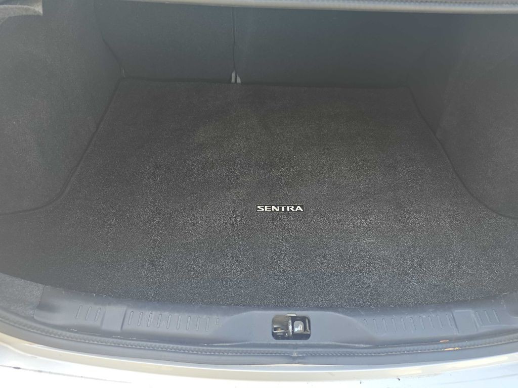 2009 Nissan Sentra Image 11