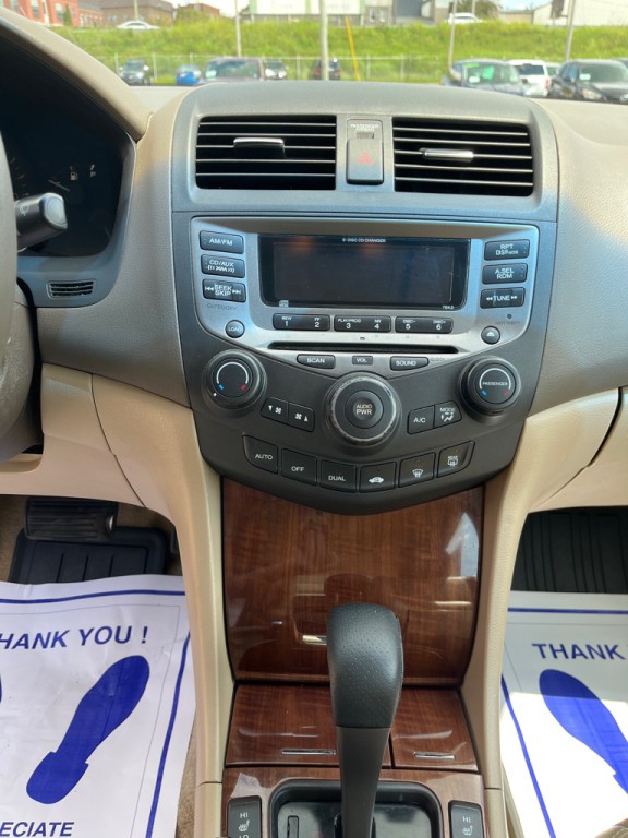 2007 Honda Accord Image 10