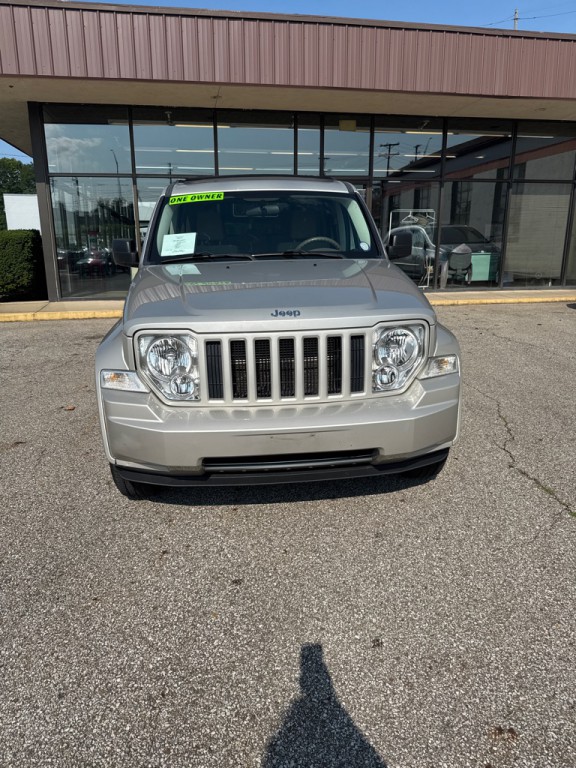 2008 Jeep Liberty Image 2