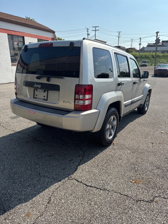 2008 Jeep Liberty Image 6