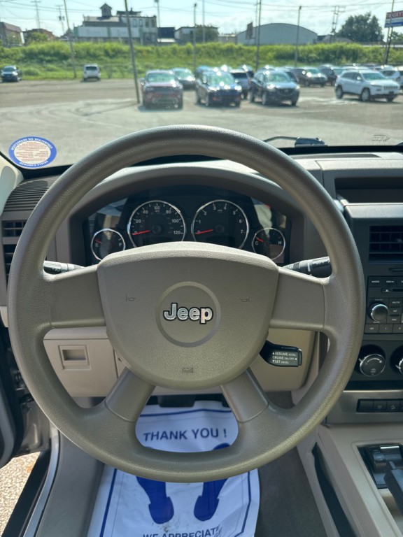 2008 Jeep Liberty Image 7