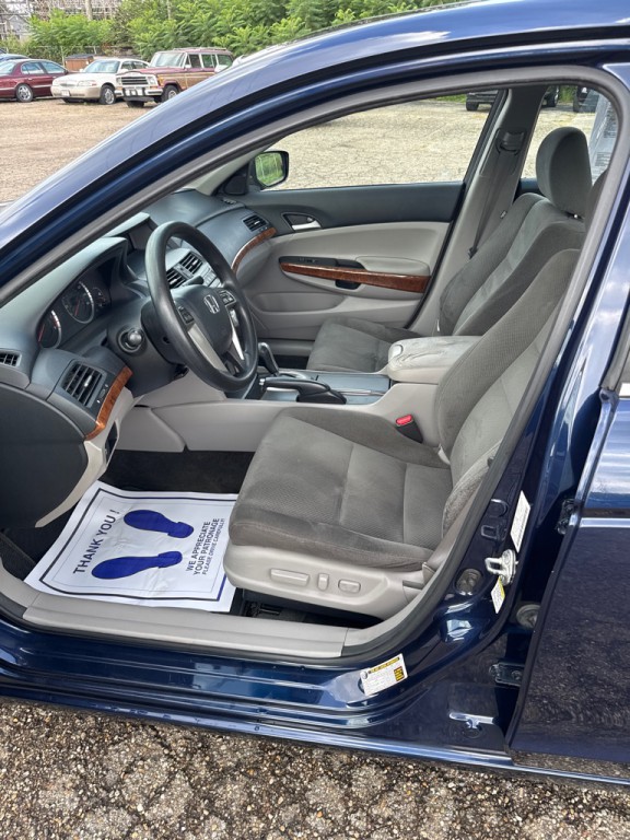2012 Honda Accord Image 9