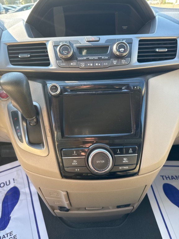 2016 Honda Odyssey Image 8
