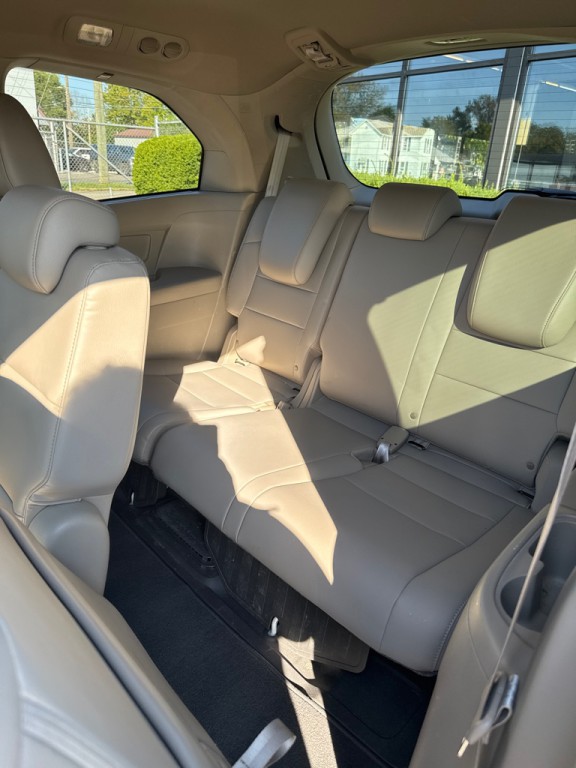 2016 Honda Odyssey Image 11
