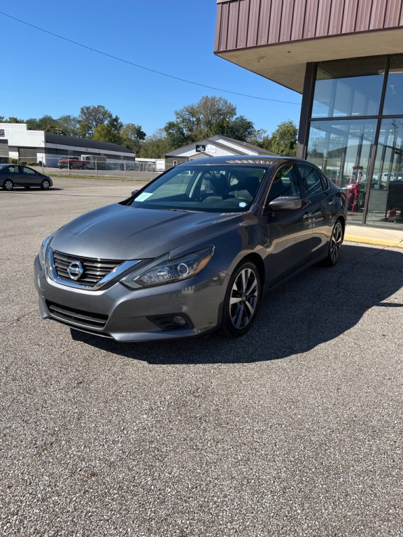 2017 Nissan Altima Image 3