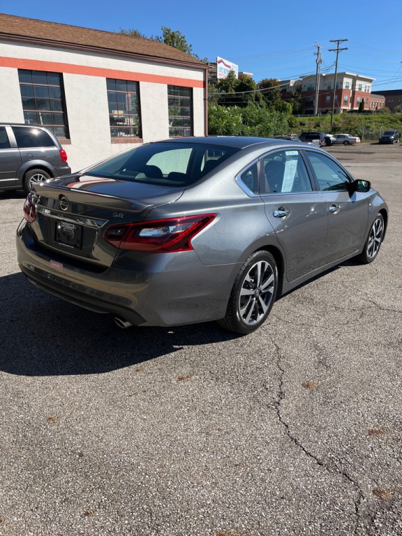2017 Nissan Altima Image 7