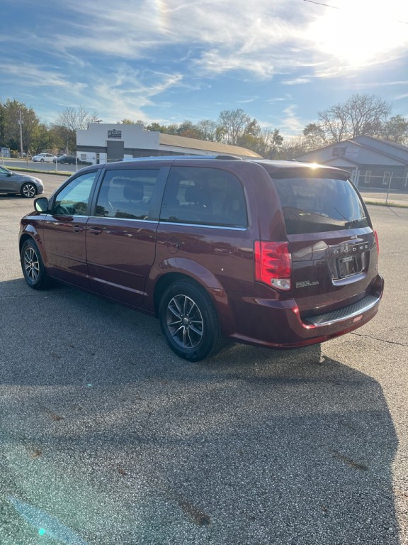 2017 Dodge Grand Caravan Image 5