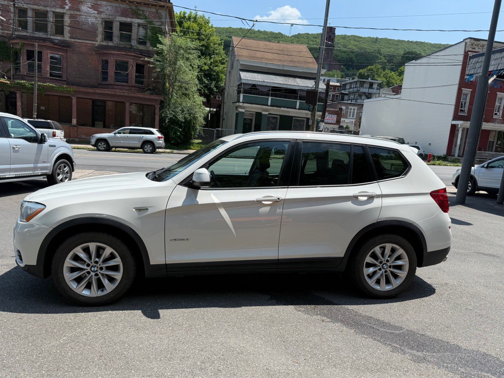2017 BMW X3 Image 2