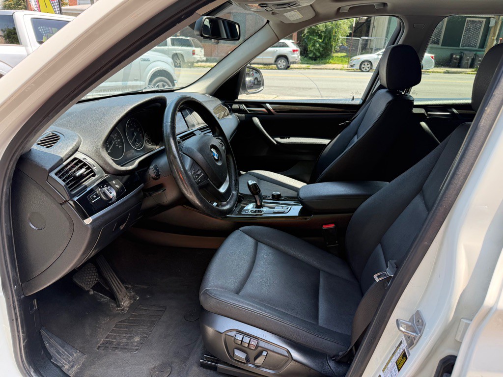 2017 BMW X3 Image 11