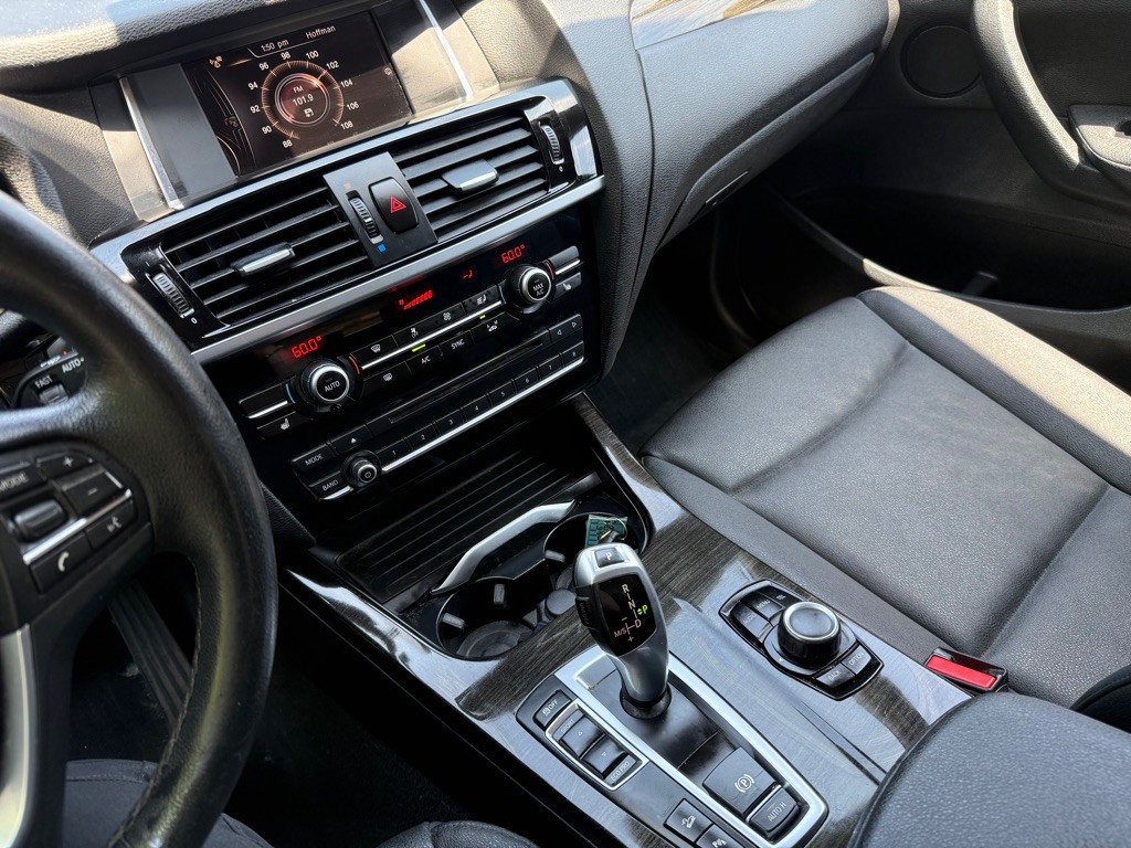 2017 BMW X3 Image 15