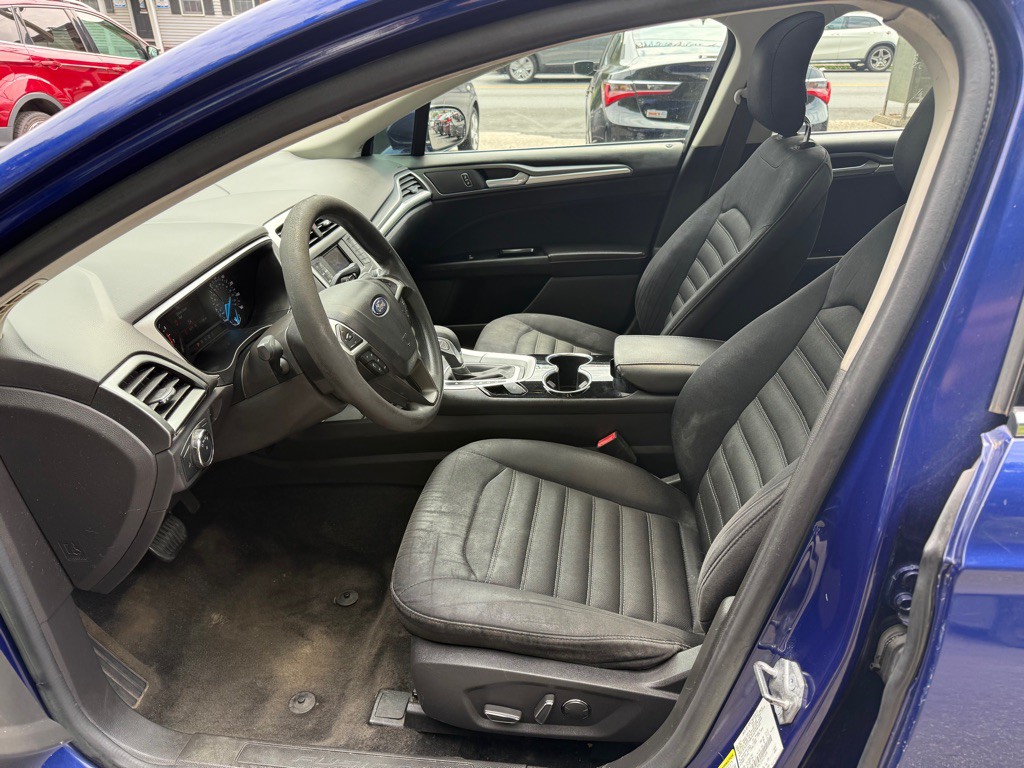 2015 Ford Fusion Image 11