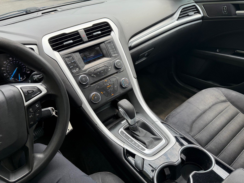 2015 Ford Fusion Image 14