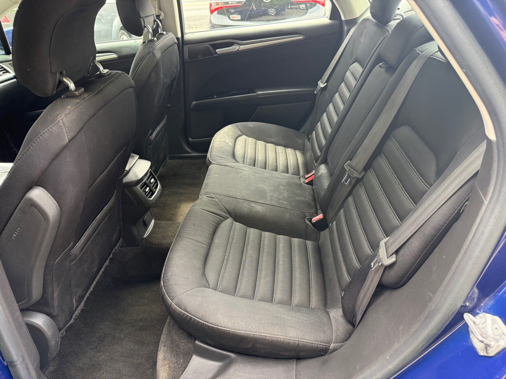 2015 Ford Fusion Image 16