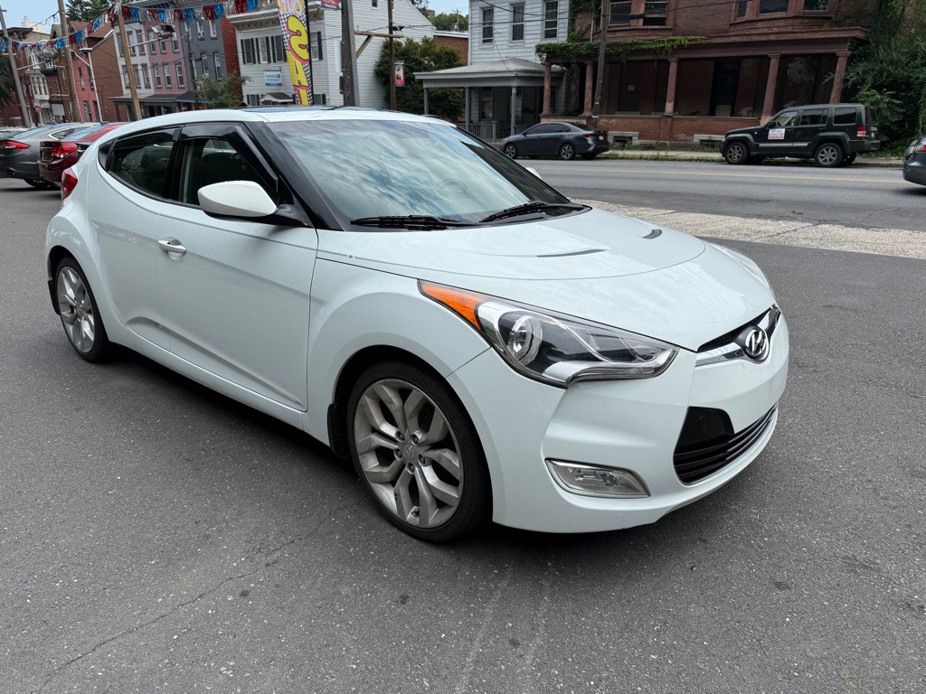 2013 Hyundai Veloster Image 7