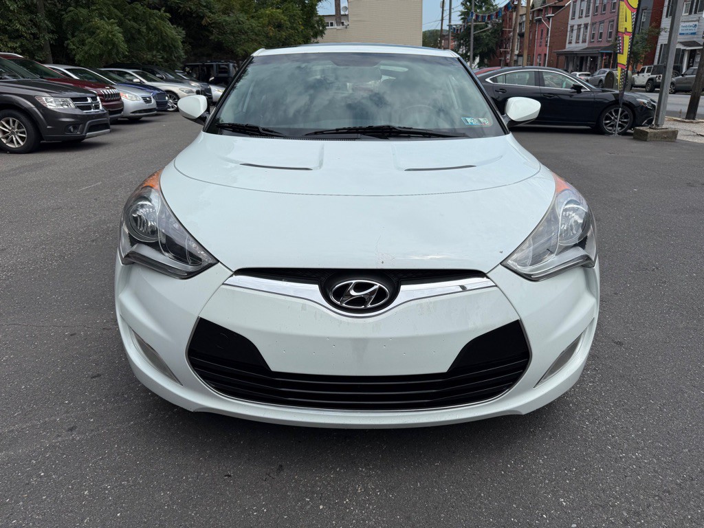 2013 Hyundai Veloster Image 8