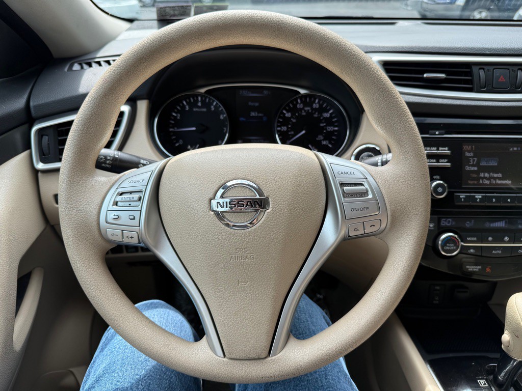 2015 Nissan Rogue Image 12