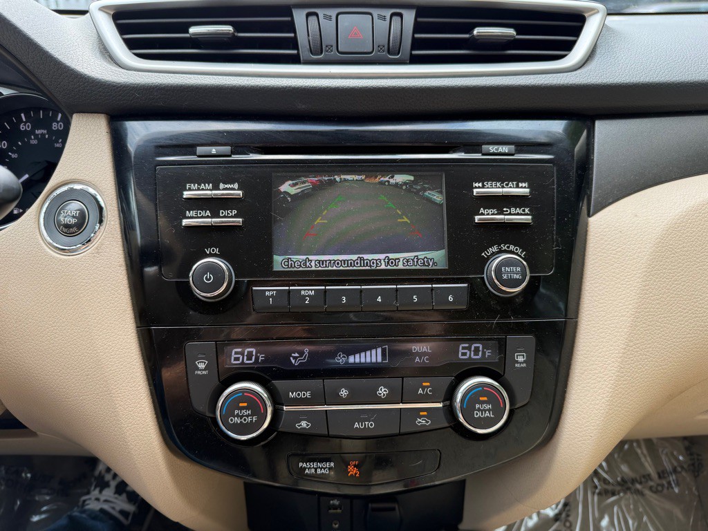 2015 Nissan Rogue Image 15