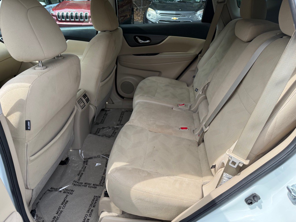 2015 Nissan Rogue Image 18