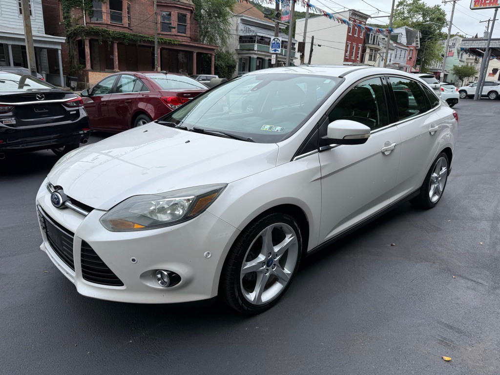 2012 Ford Focus Image 1