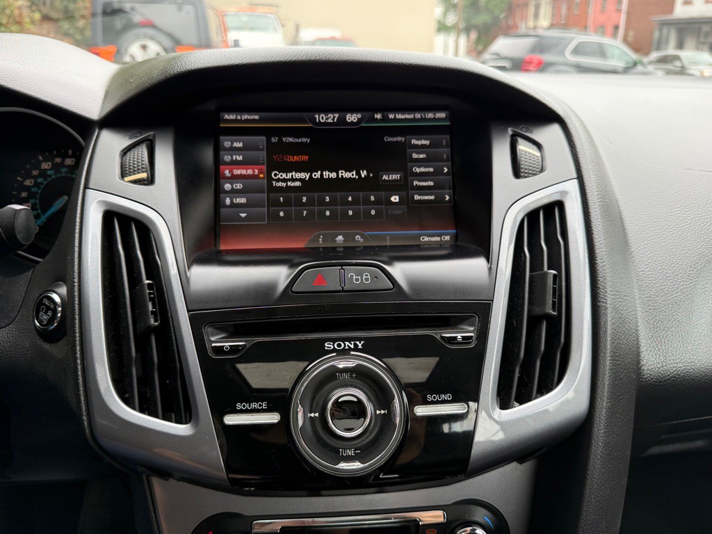 2012 Ford Focus Image 15