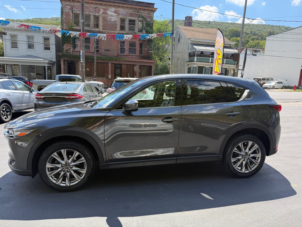 2021 Mazda CX-5 Image 2