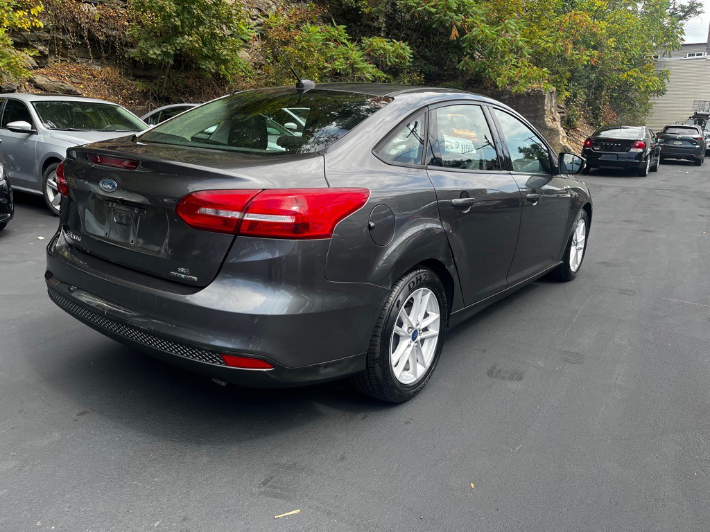 2015 Ford Focus Image 5