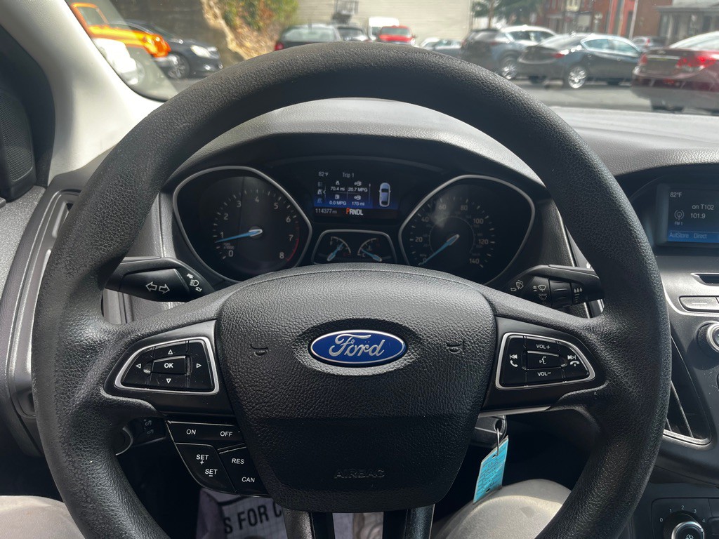 2015 Ford Focus Image 10