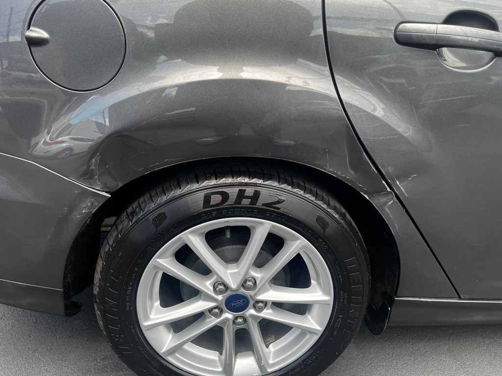 2015 Ford Focus Image 16