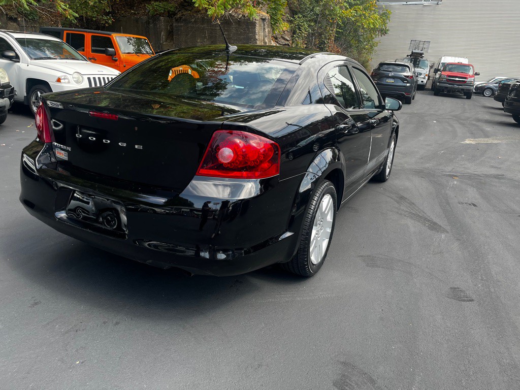 2013 Dodge Avenger Image 5