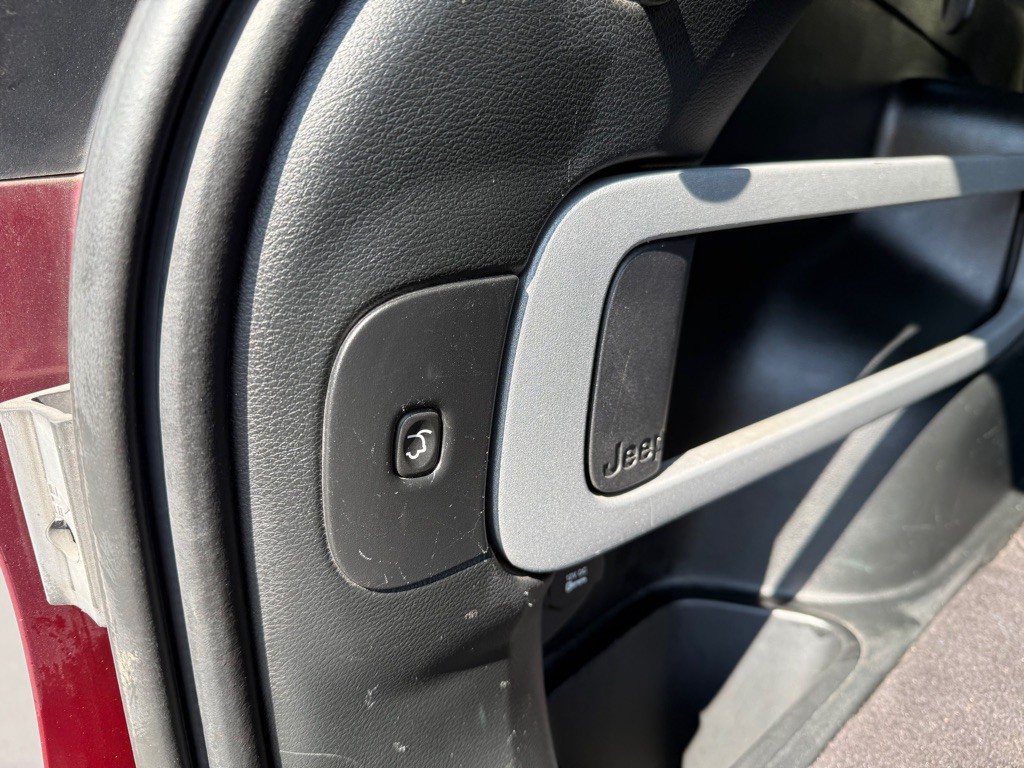 2018 Jeep Cherokee Image 6