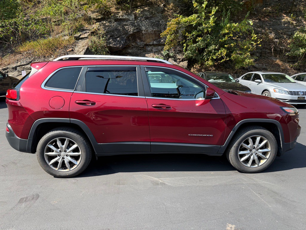 2018 Jeep Cherokee Image 8