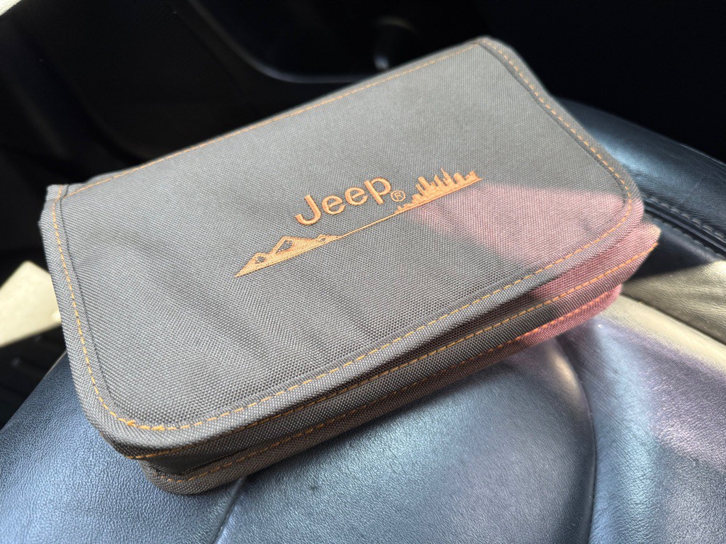 2018 Jeep Cherokee Image 17