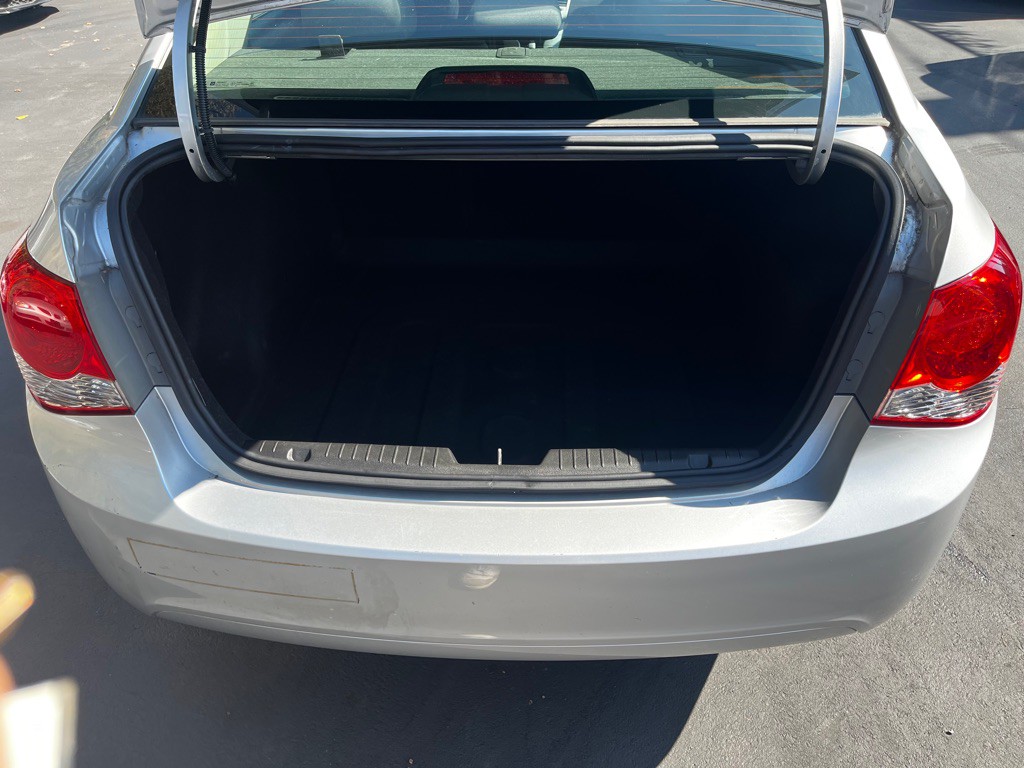 2011 Chevrolet Cruze Image 5