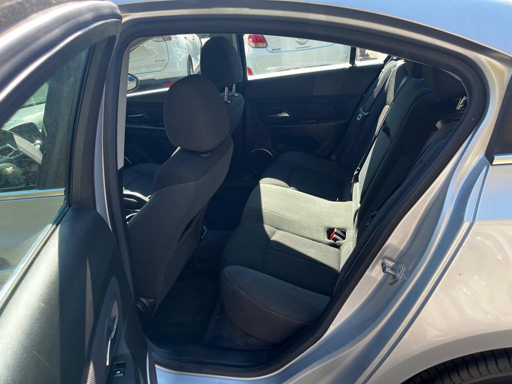 2011 Chevrolet Cruze Image 17