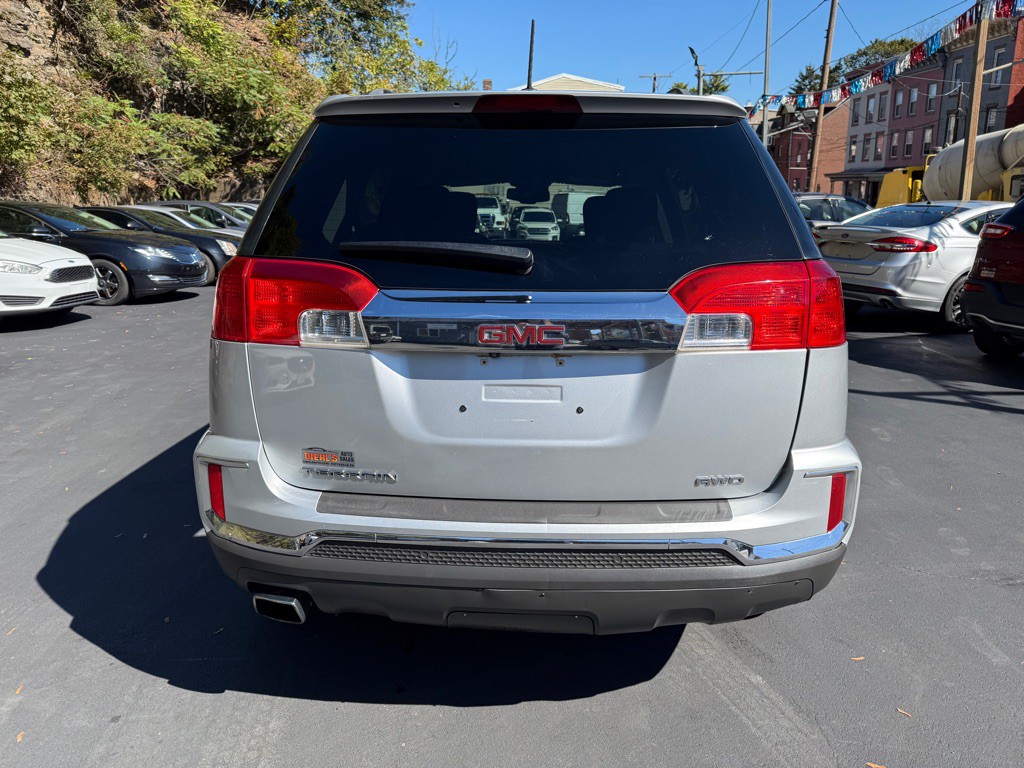 2016 GMC Terrain Image 4