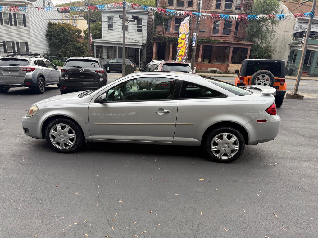 2007 Pontiac G5 Image 2