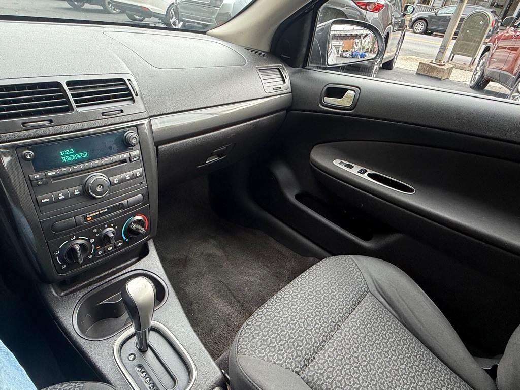 2007 Pontiac G5 Image 11