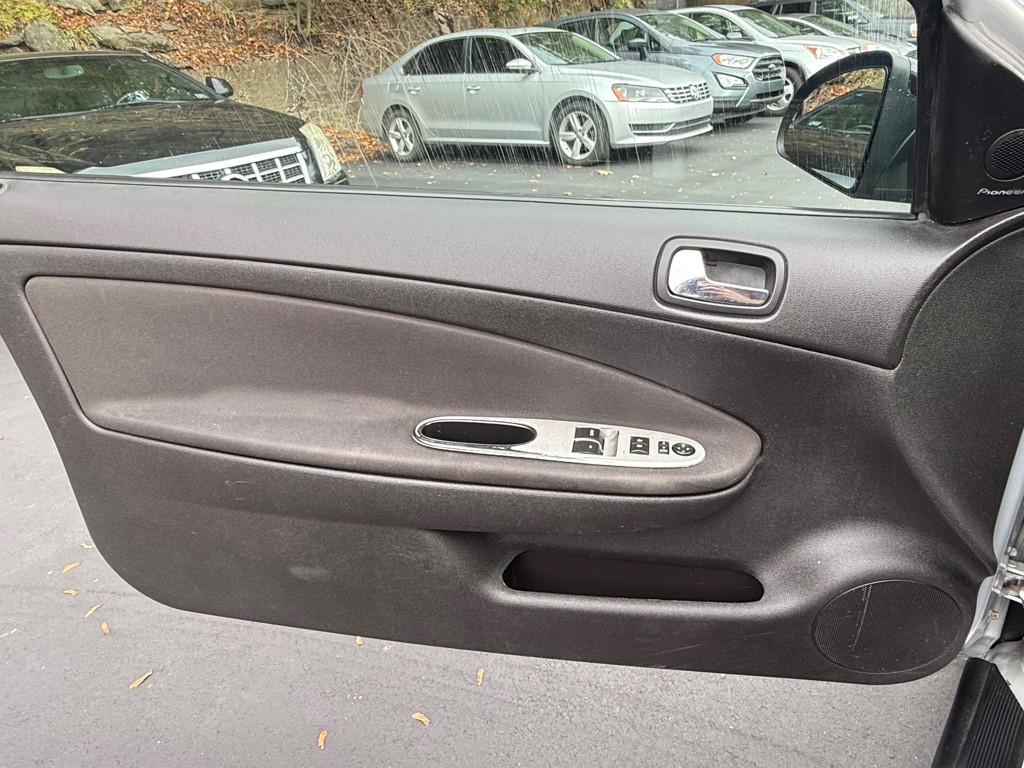 2007 Pontiac G5 Image 13