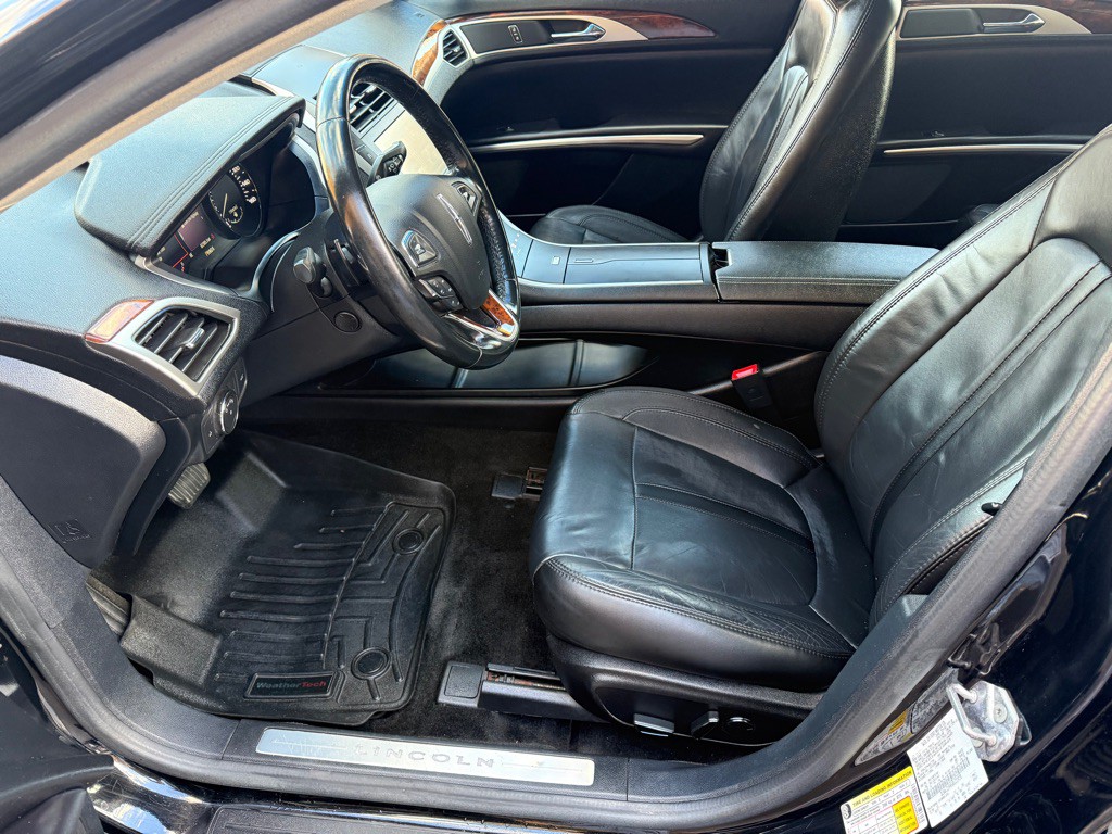 2016 Lincoln MKZ Image 11