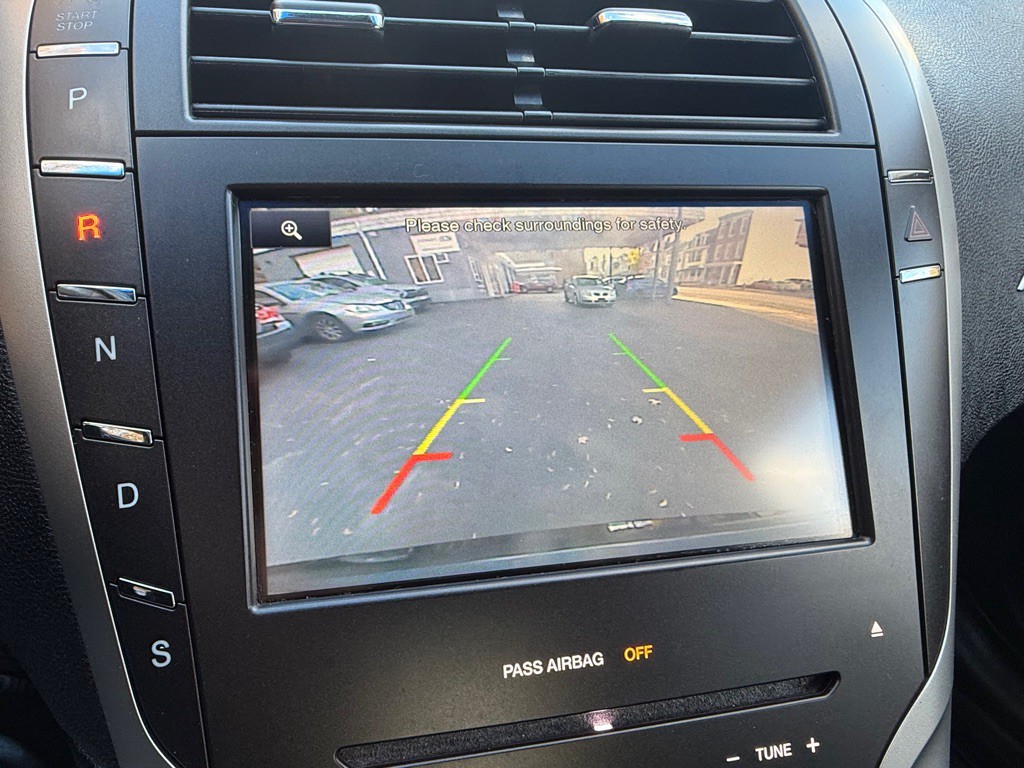 2016 Lincoln MKZ Image 15