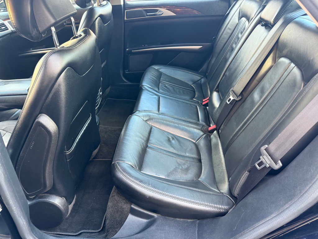 2016 Lincoln MKZ Image 22