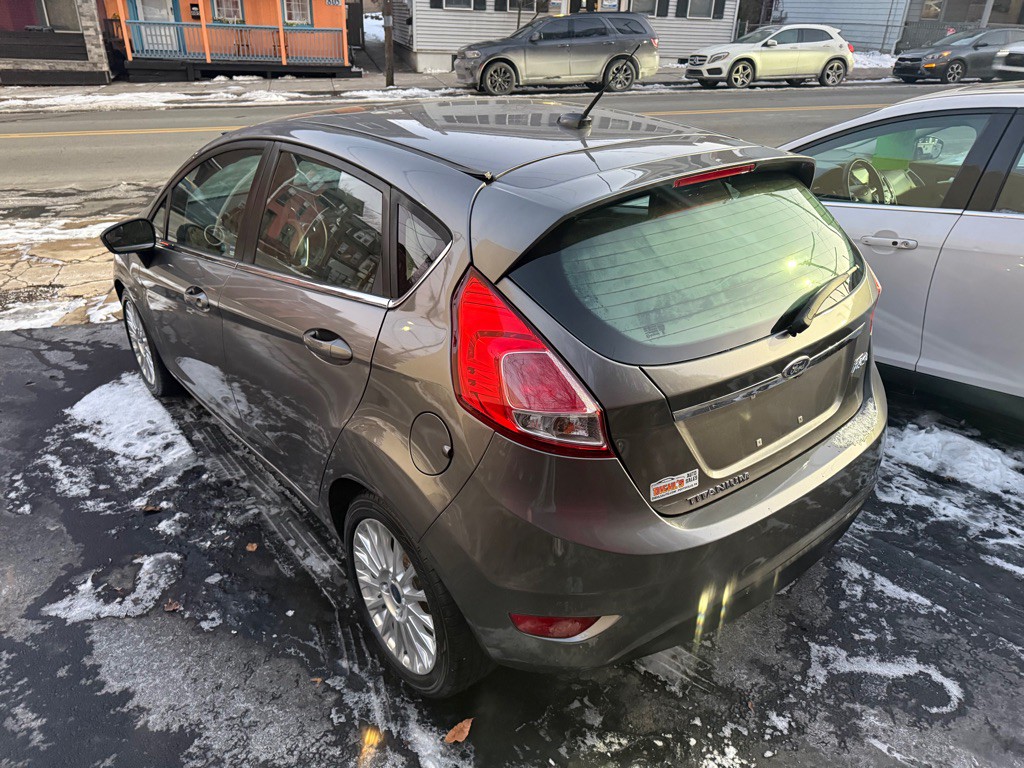 2014 Ford Fiesta Image 3