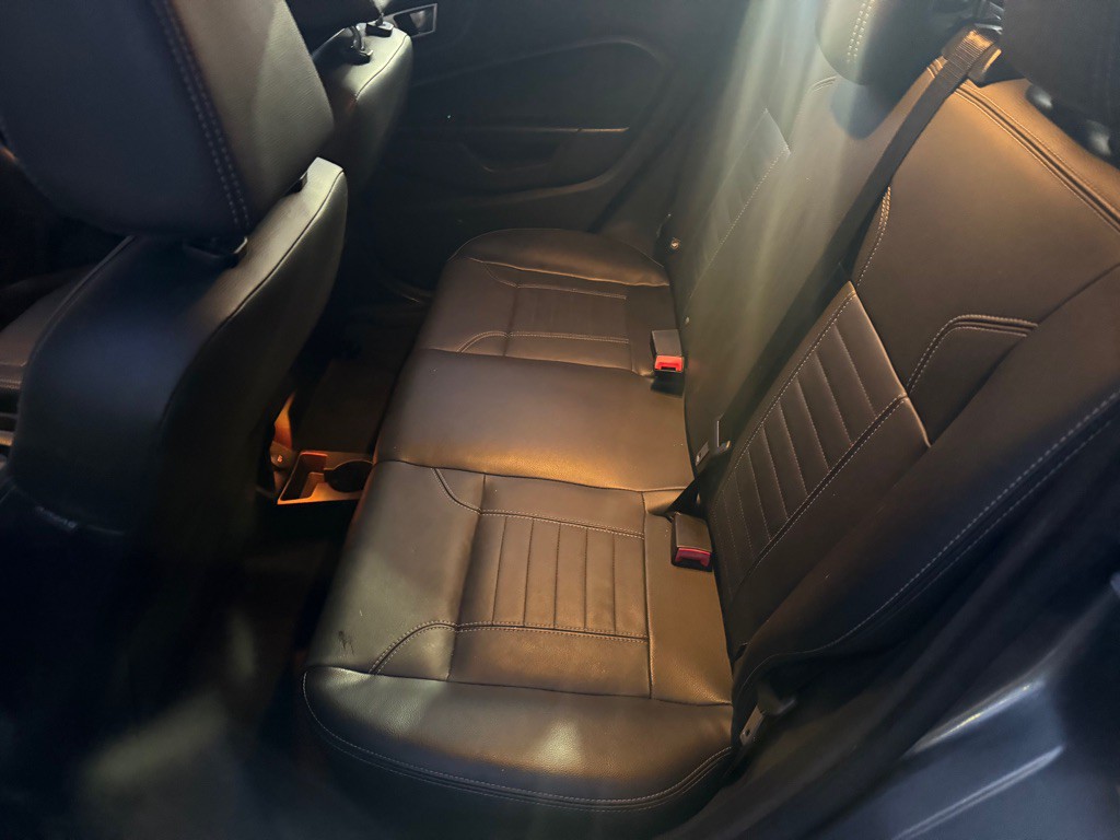 2014 Ford Fiesta Image 17