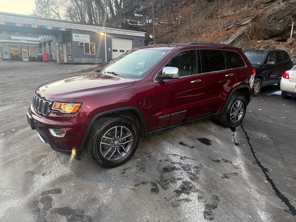 2017 Jeep Grand Cherokee Image 1