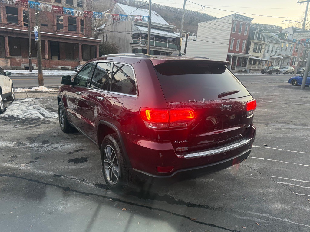 2017 Jeep Grand Cherokee Image 3